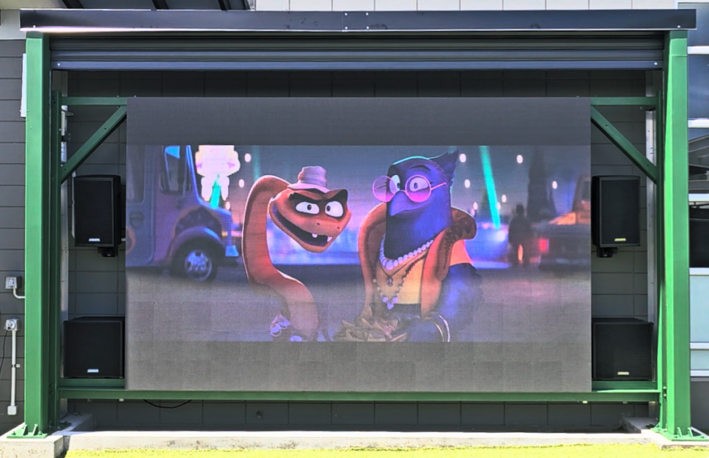 Kedgley Intermediate - Outdoor AV Wall